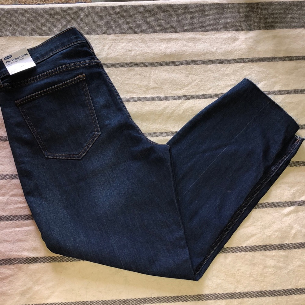 Old navy ankle cut off pants